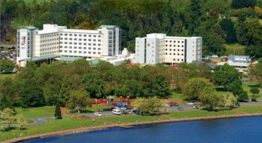 Novotel Rotorua Lakeside Extérieur photo